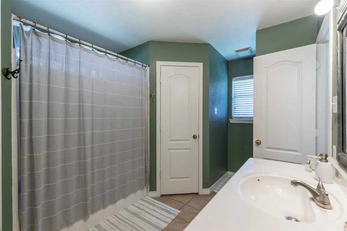 Photo of 3934 Wake Forest Lane