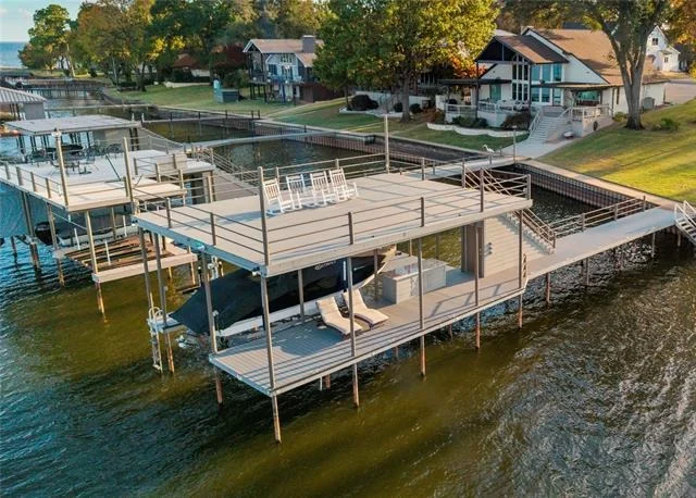 Photo of 656 Enchanted Isles Drive