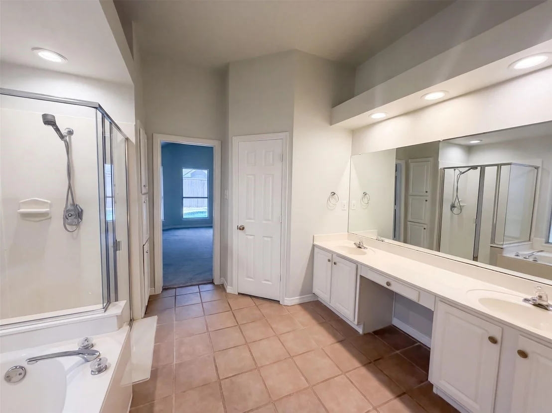 Photo of 6 Cimarron Court