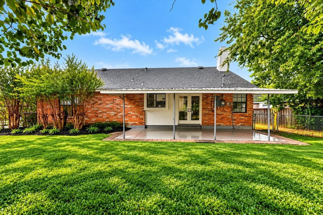 Photo of 529 Redbud Drive