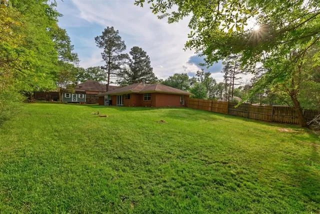 Photo of 10203 Crestview Drive