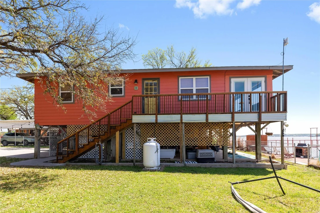 Photo of 3490 Bounding Main
