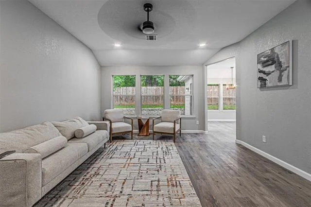 Photo of 4533 Forest Glen Drive