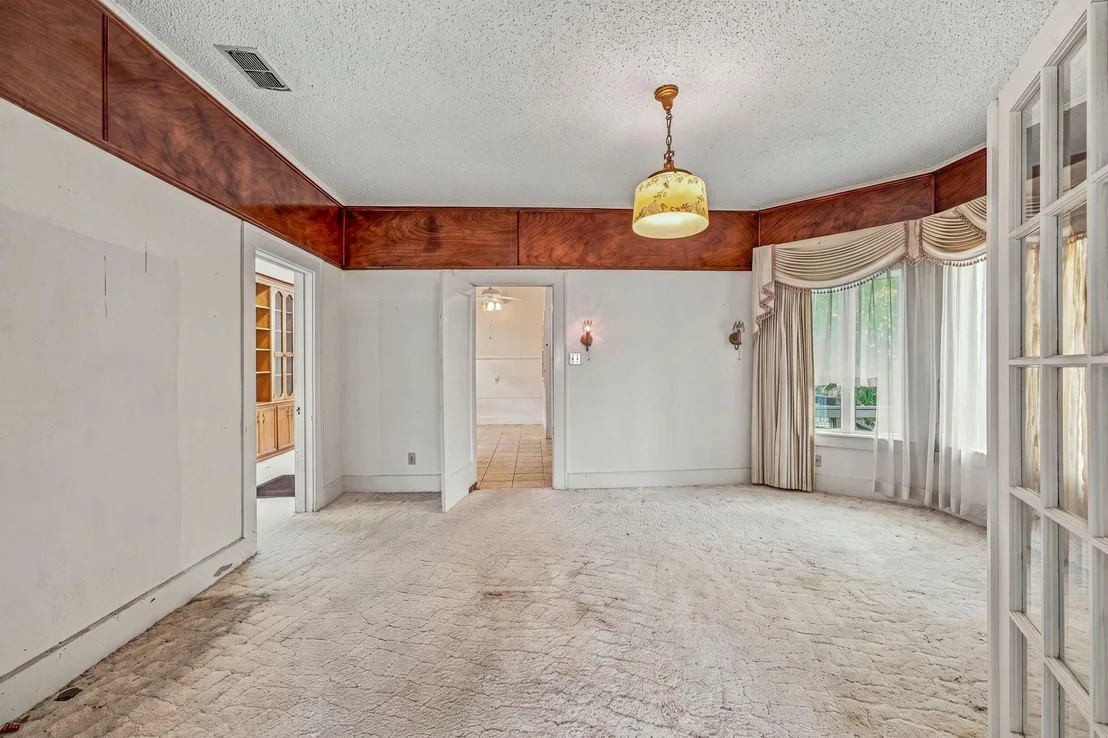 Photo of 924 4th Street