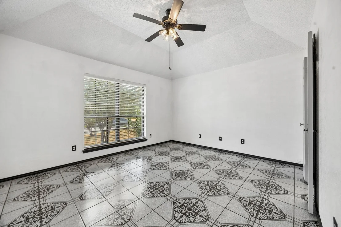 Photo of 2409 Doral