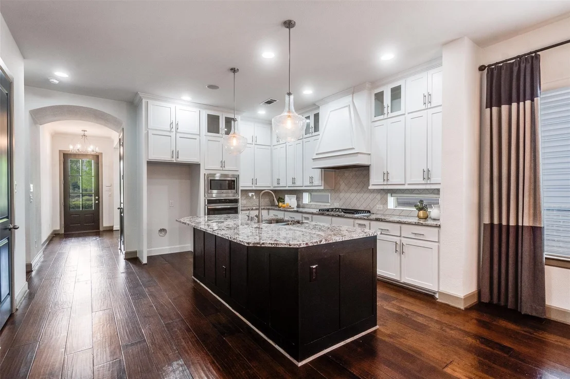 Photo of 7400 Wescott Lane