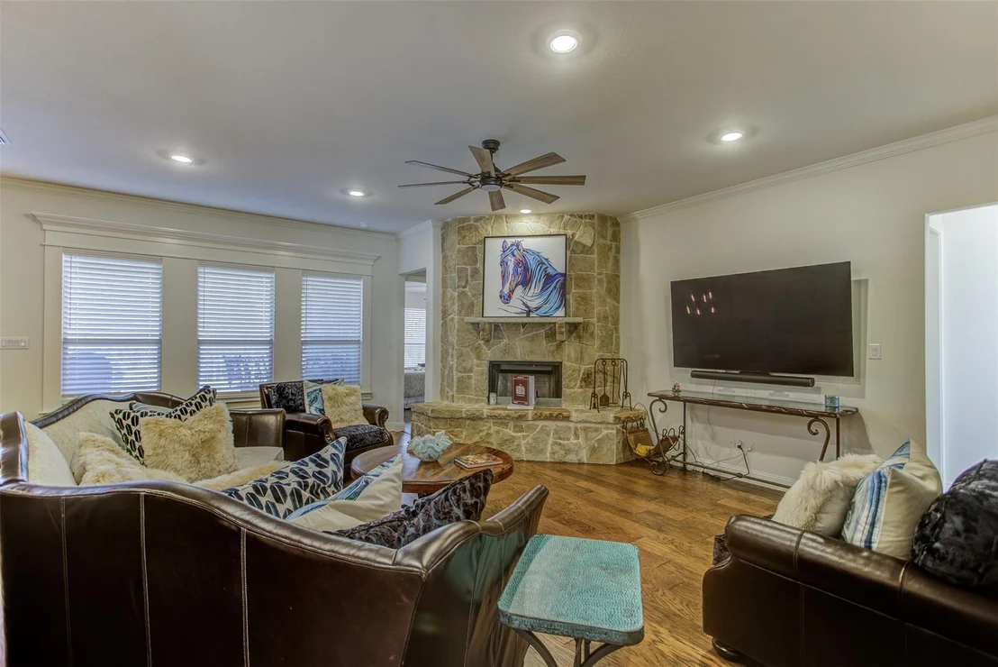 Photo of 704 Hayden Way