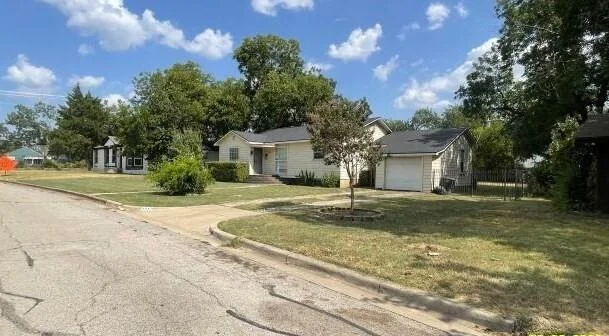 Photo of 2332 Glencrest Drive