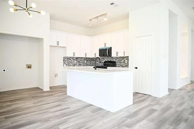 Photo of 1511 Oak Tree Road