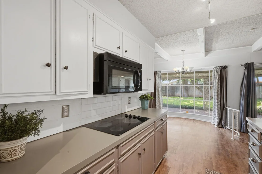 Photo of 858 Canyon Court