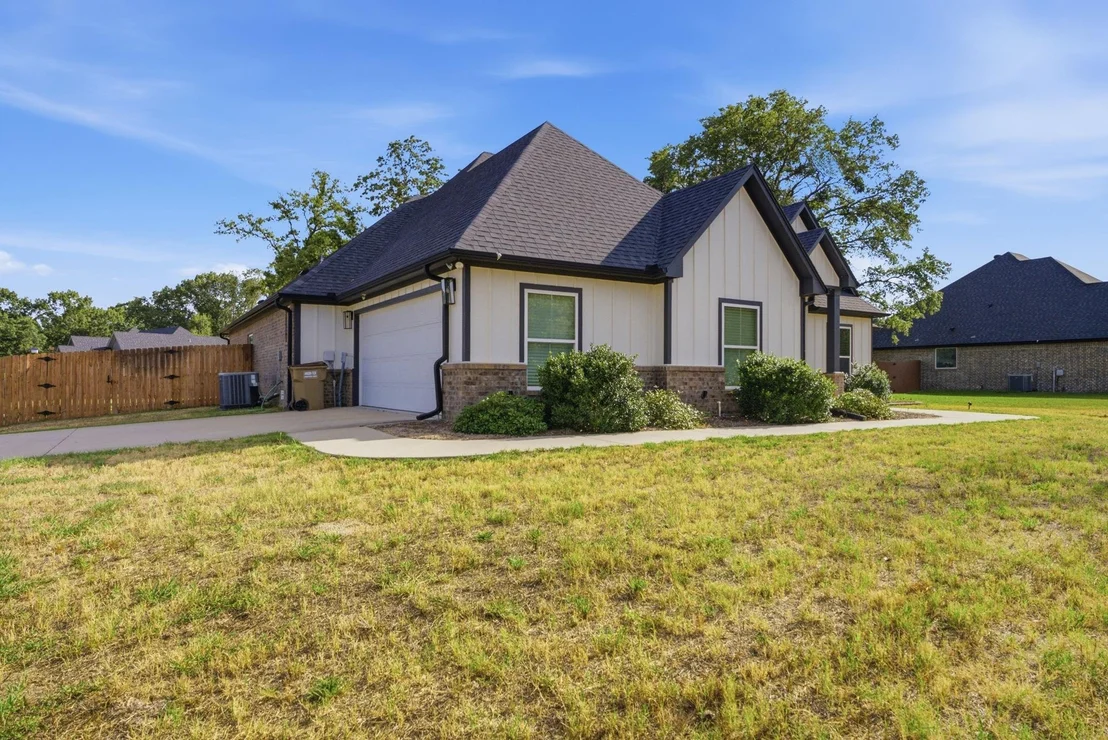 Photo of 158 Forest View Drive