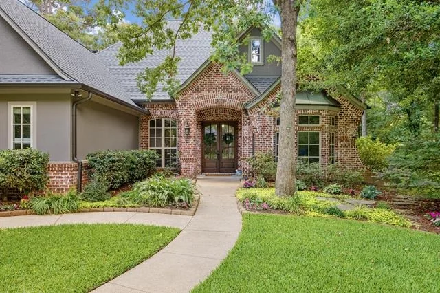Photo of 1915 Stonegate Valley Drive