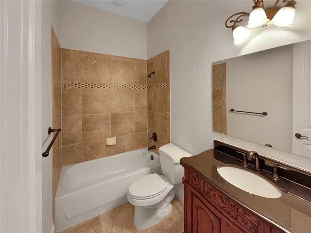 Photo of 913 Clack Drive