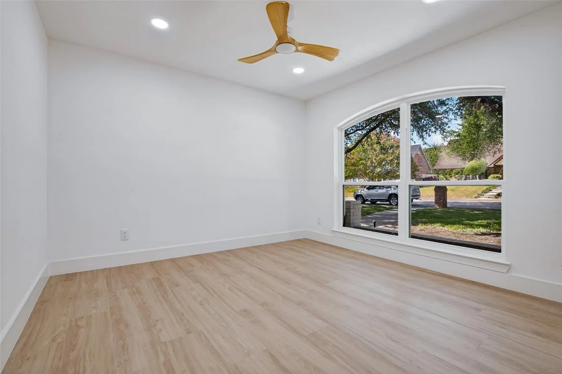 Photo of 338 Mantlebrook Drive