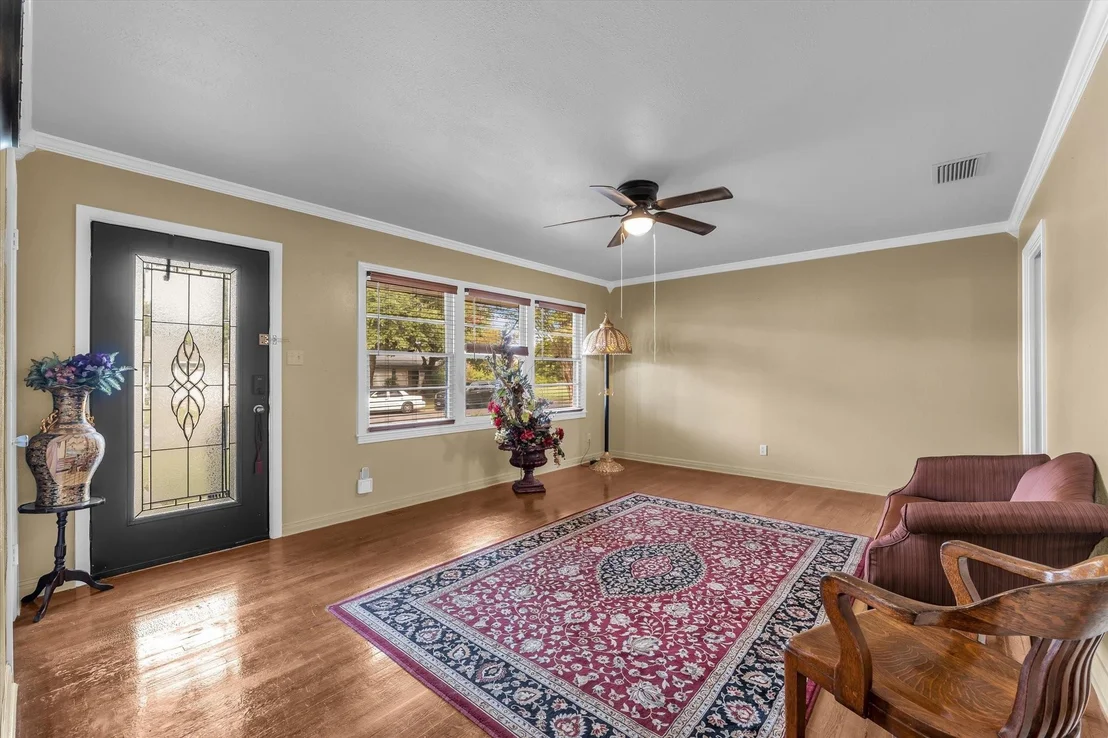 Photo of 1837 Northcrest Drive