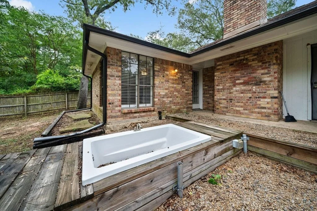 Photo of 15060 Willowwood Drive