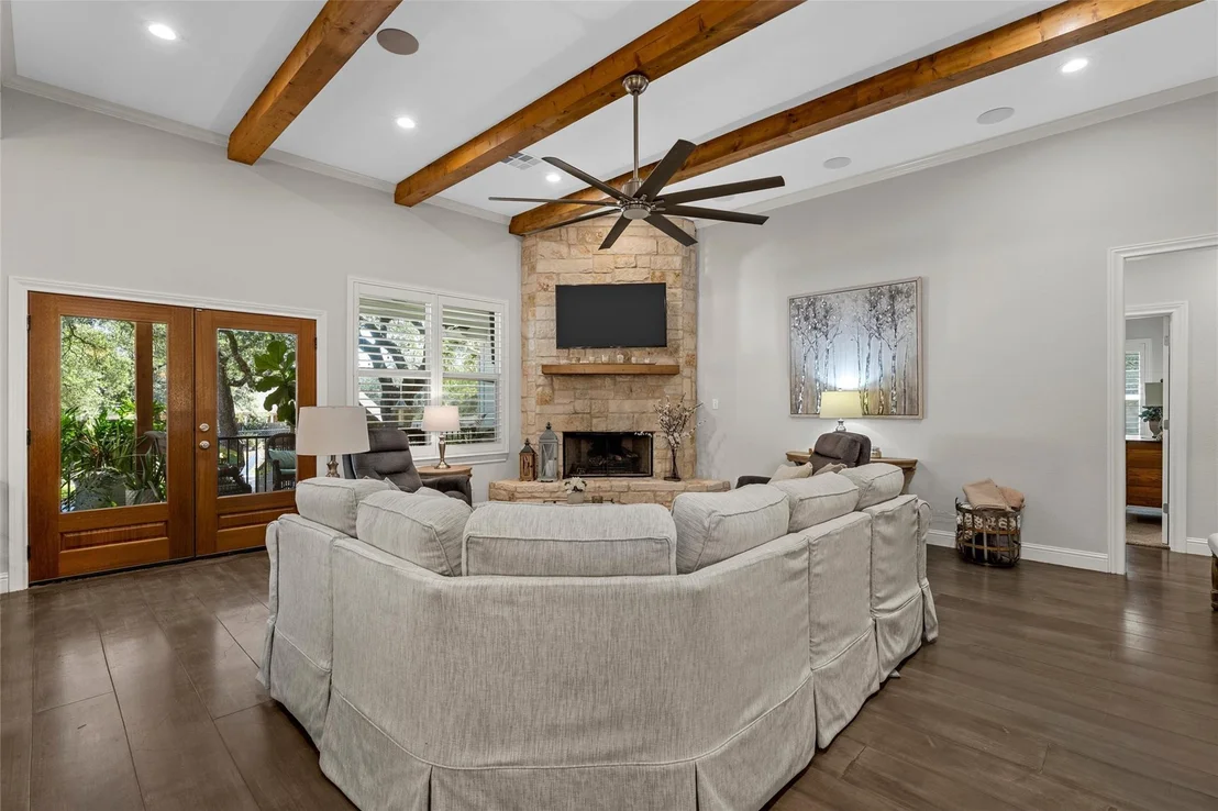 Photo of 320 Kandus Cove