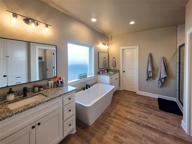 Photo of 5509 Fallbrook Drive