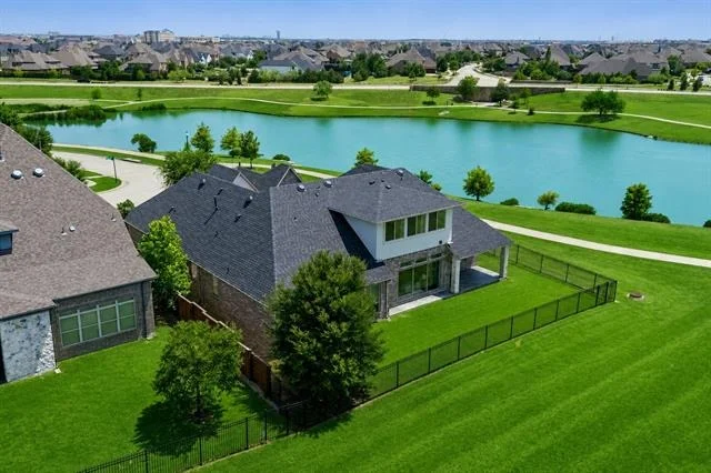 Photo of 4550 Honeyvine Lane