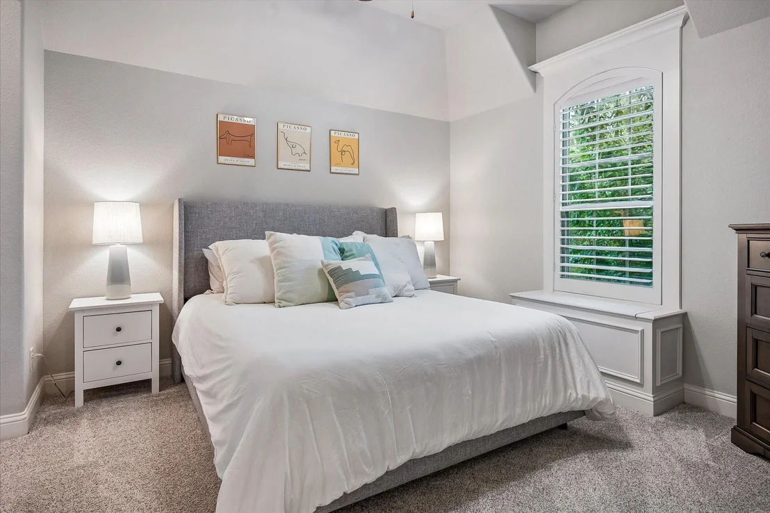 Photo of 512 Clear Vista Drive