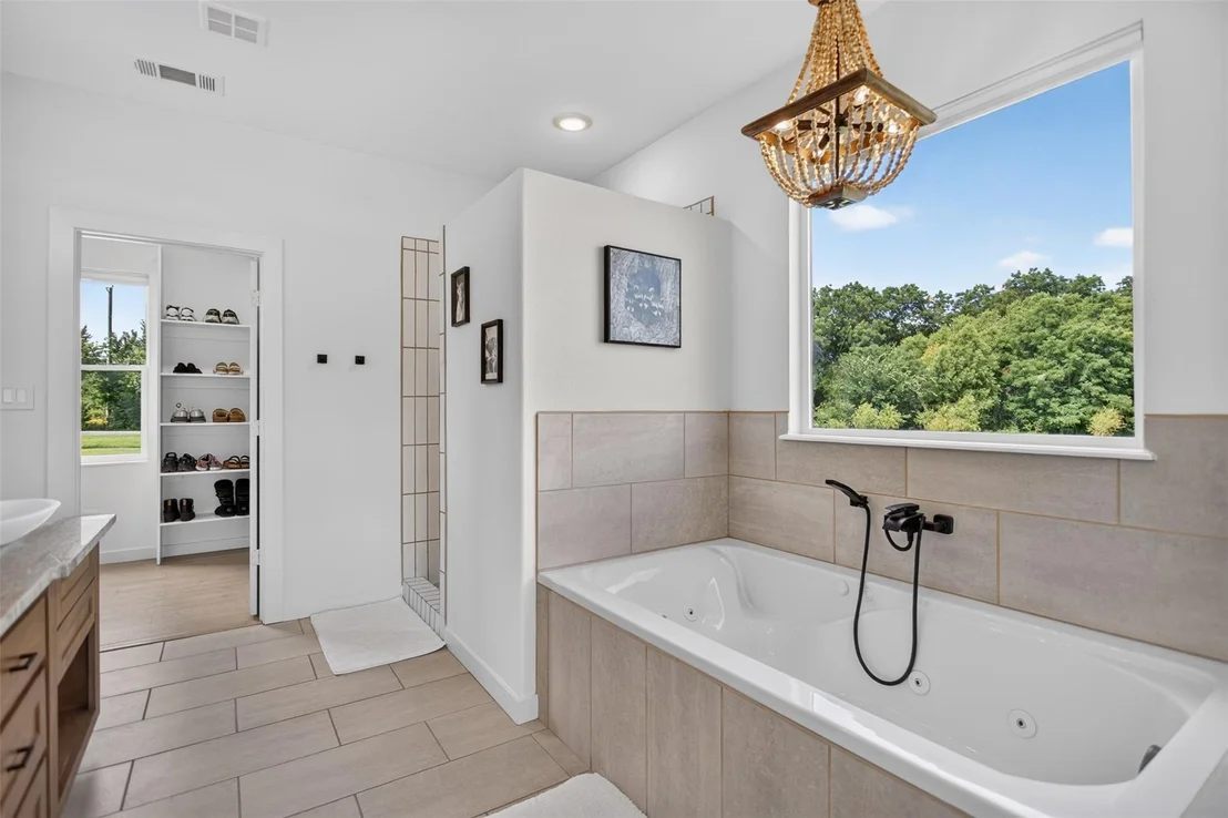 Photo of 4640 County Road 1040