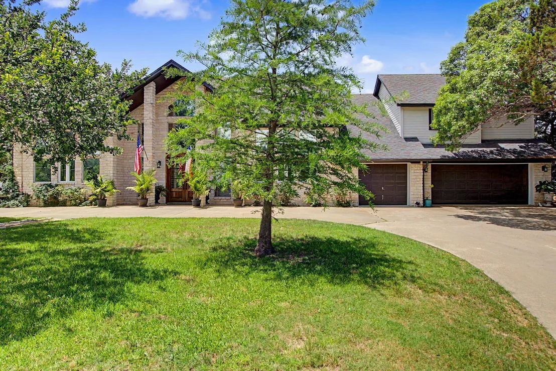 Photo of 131 Live Oak Drive