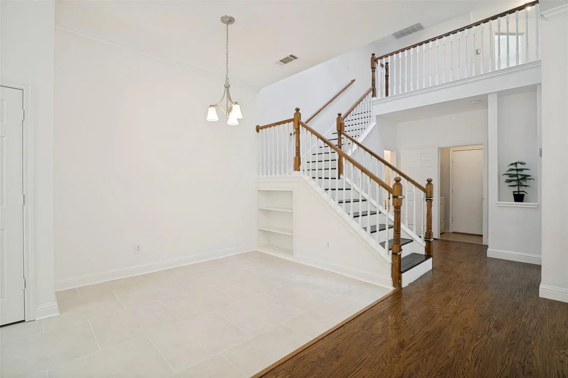 Photo of 6924 Harvey Lane