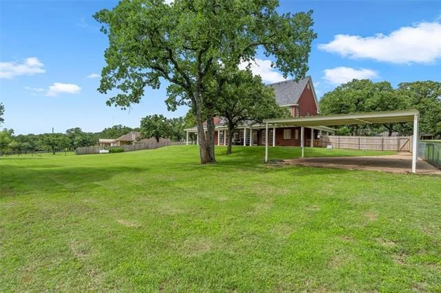 Photo of 290 Bolton Circle