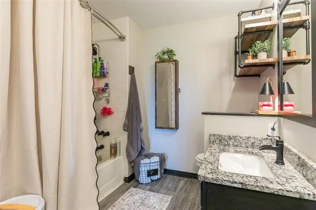 Photo of 8780 Private Road 2412