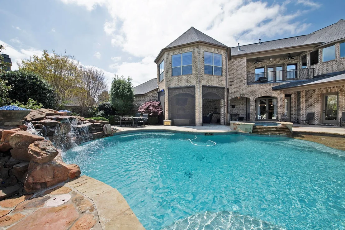 Photo of 100 Manor Drive