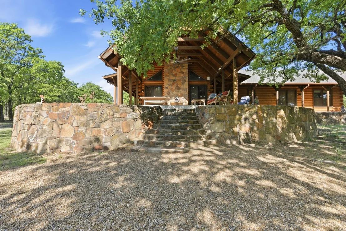 Photo of 2197 Netherly Lane