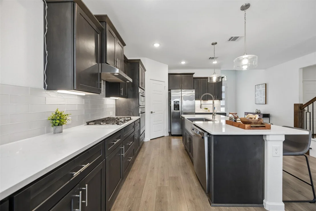 Photo of 621 Hummingbird Drive