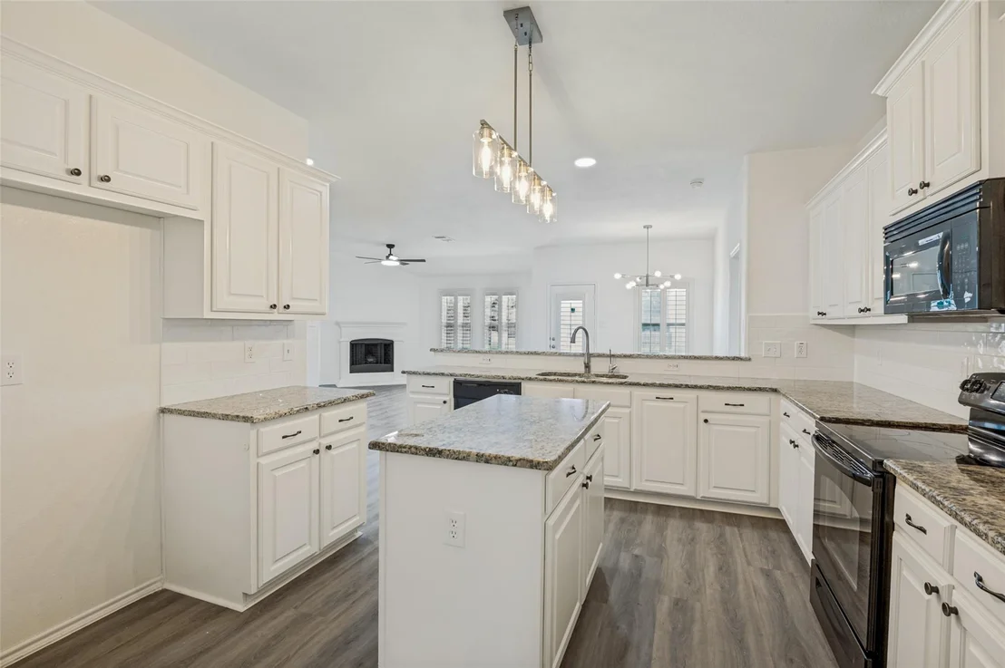 Photo of 1097 Luton Drive