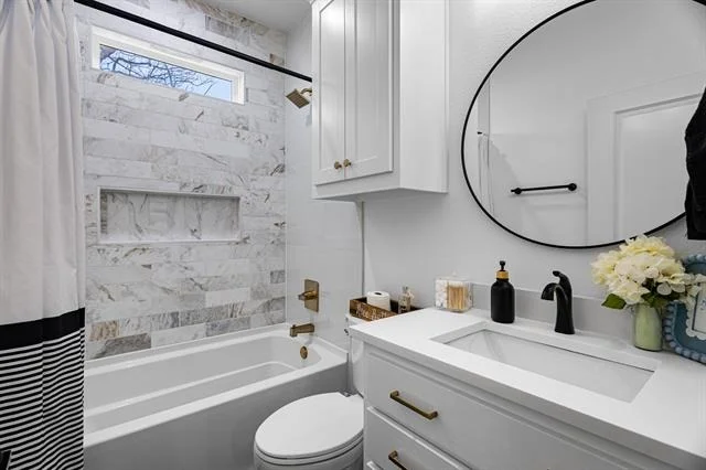 Photo of 200 Walnut Street