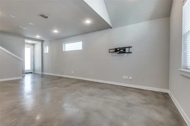 Photo of 1225 Crownview Lane