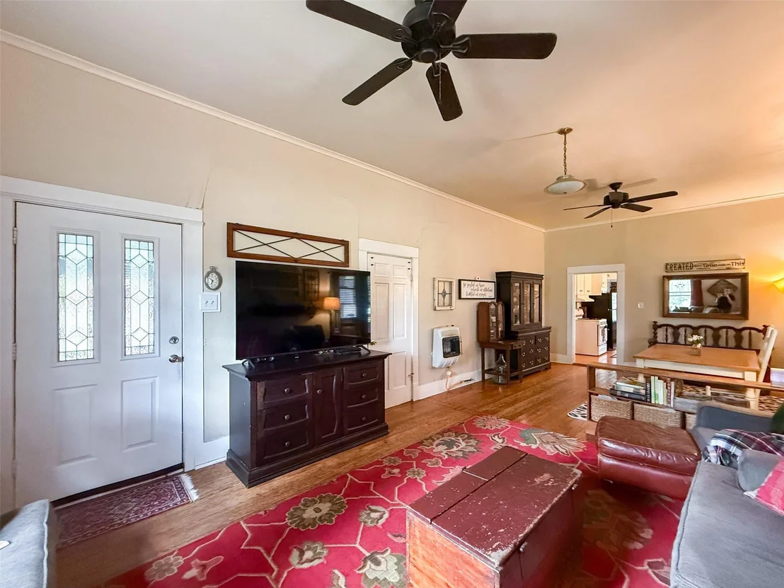 Photo of 1309 N Austin Street
