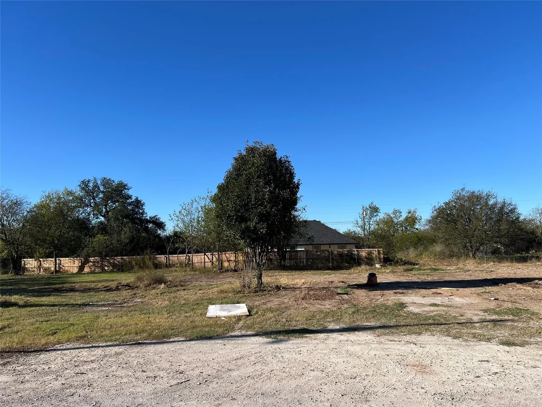 Photo of 5601 Belaire Circle