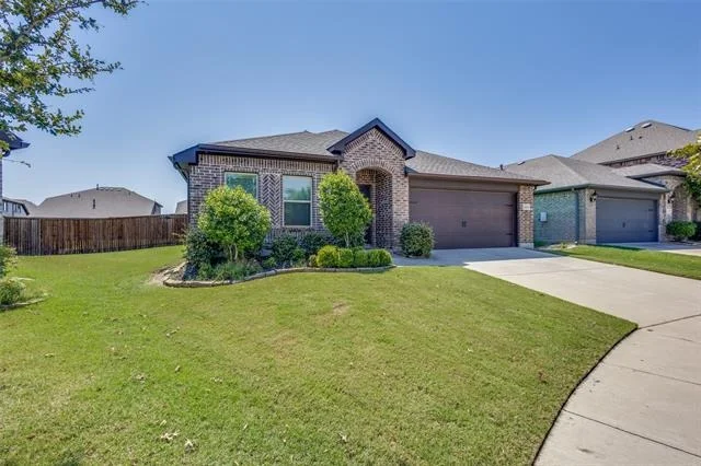 Photo of 1404 Rosebush Road
