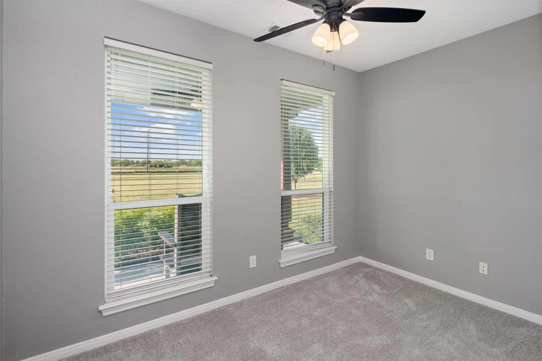 Photo of 1019 Vaughan Lane