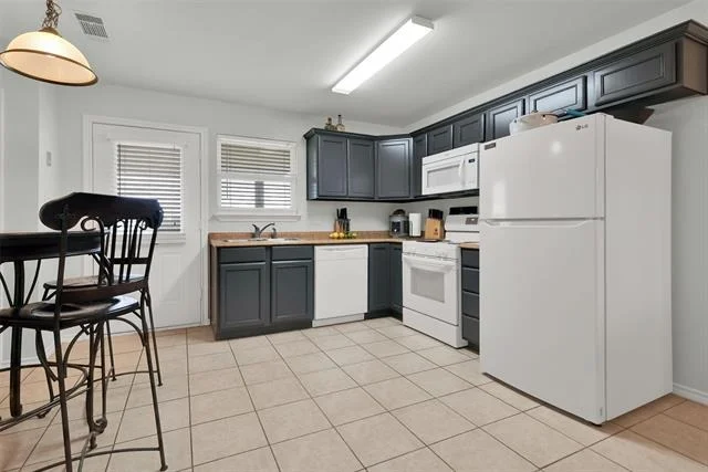 Photo of 210 Hilltop Circle