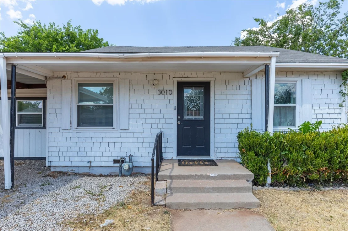 Photo of 3010 Bickley Street