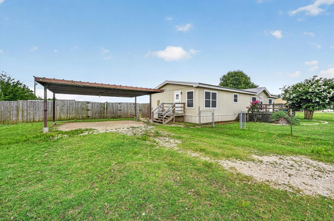 Photo of 8316 County Road 508
