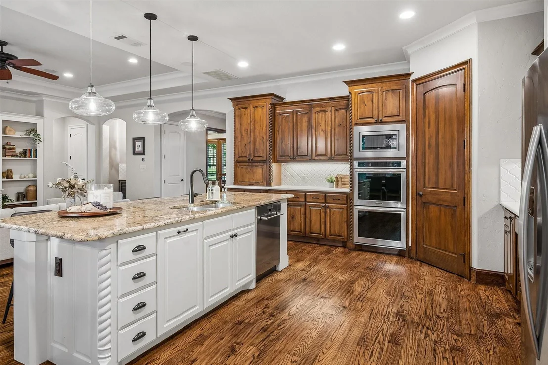 Photo of 512 Clear Vista Drive