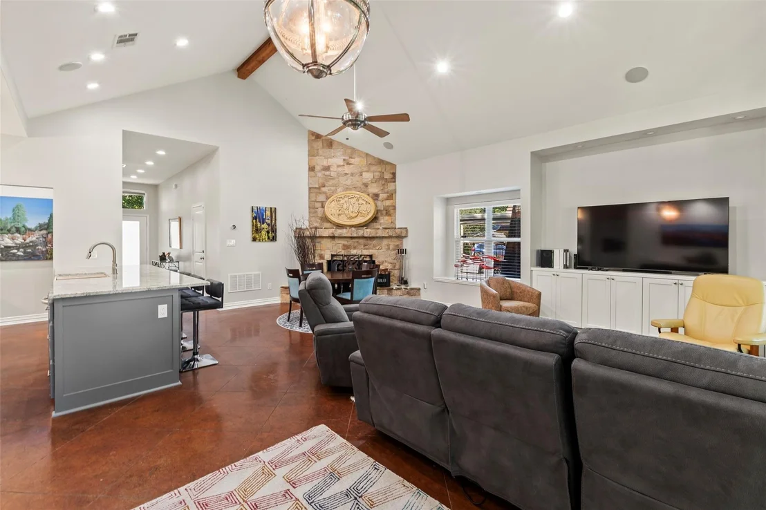 Photo of 124 Robin Hood Way