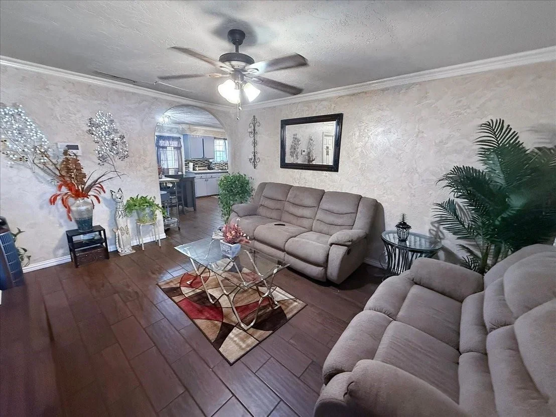 Photo of 705 Parker Circle