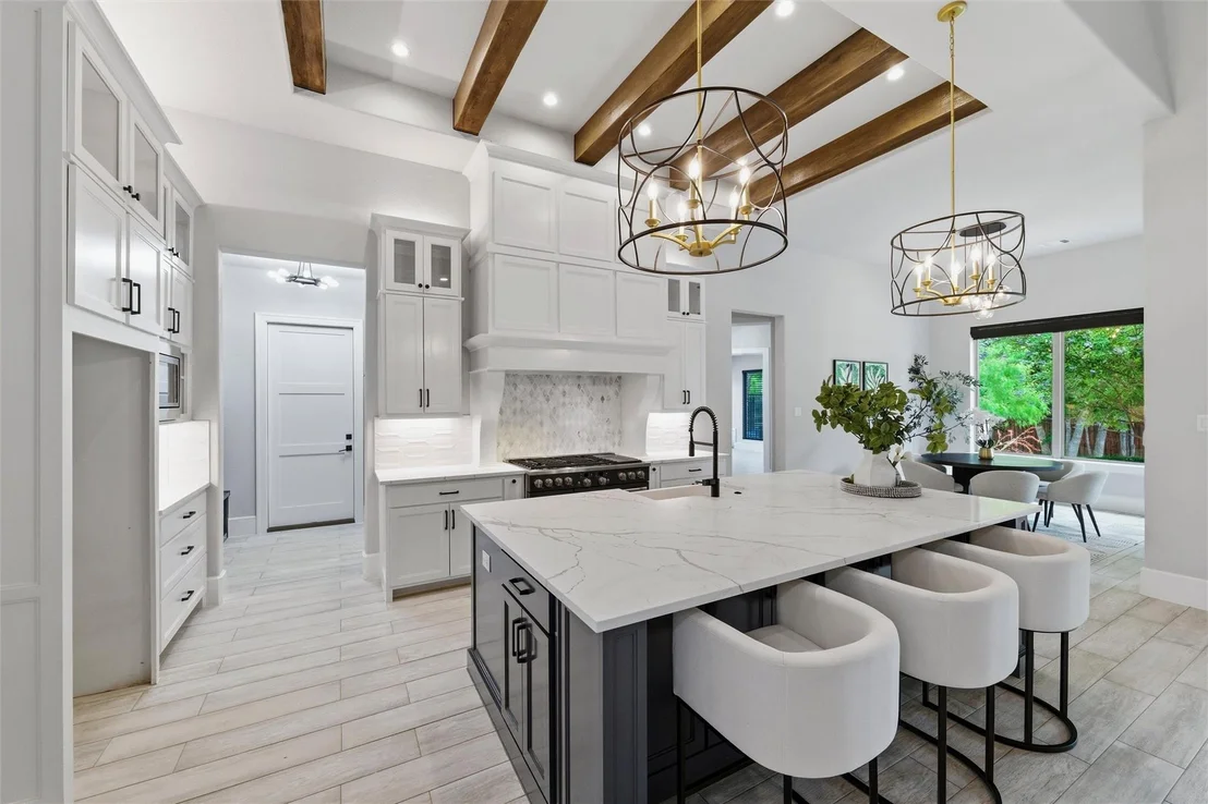 Photo of 1019 Country Way