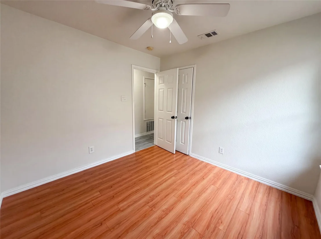 Photo of 111 Forest Park Lane