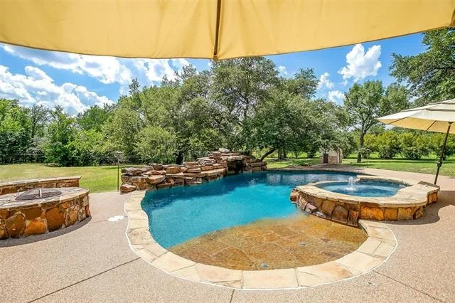 Photo of 9549 Dickson Road