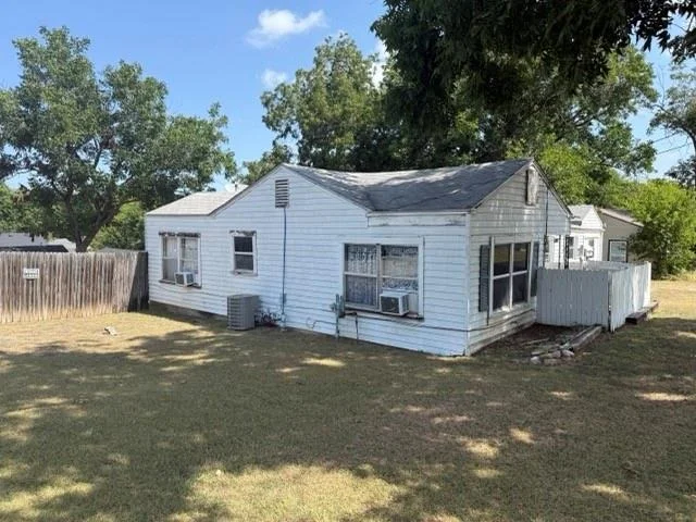 Photo of 3815 Beverly Drive
