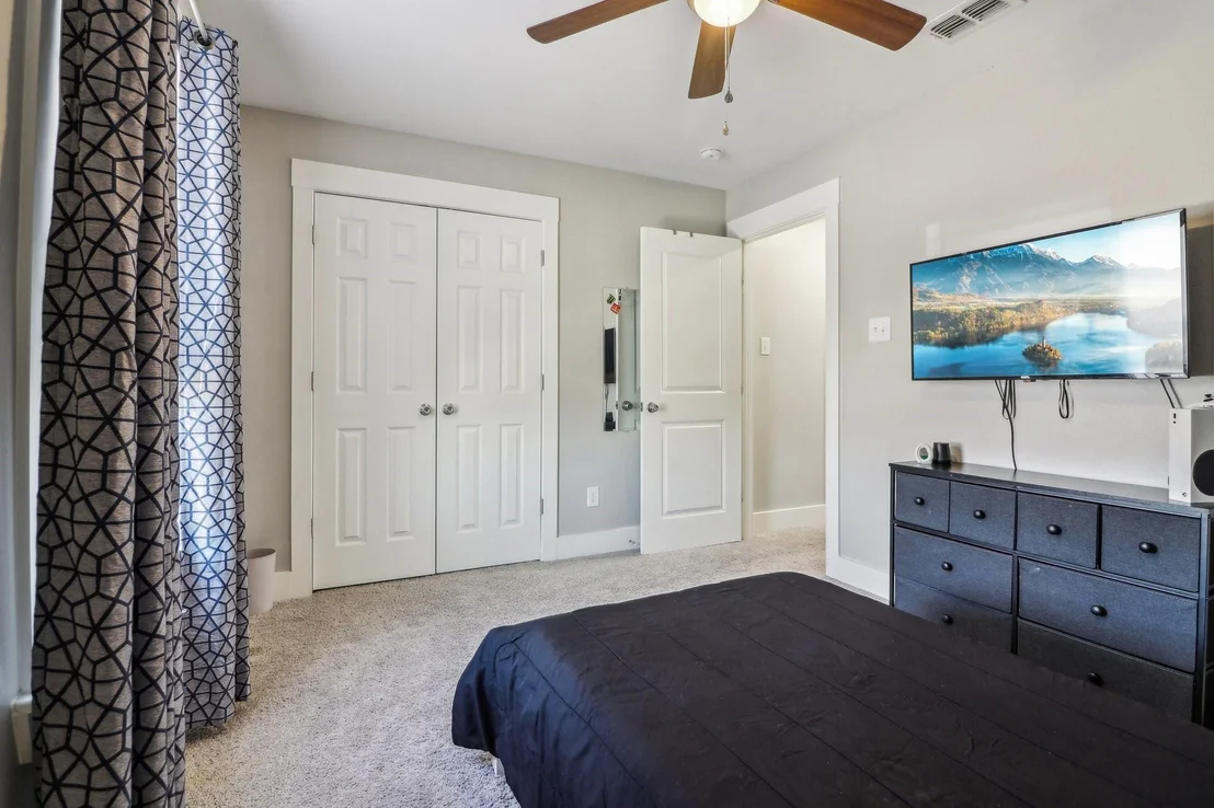 Photo of 6165 River Pointe Drive